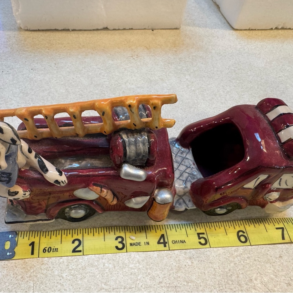 Ceramic firetruck ladder truck and Dalmatian - Picture 5 of 8